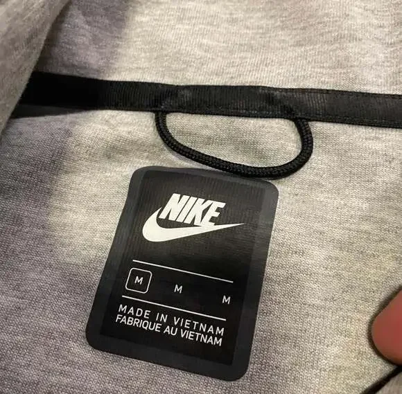 Nike Sportswear Tech Fleece Full-Zip Oversized Women's Jacket CW4296-063 Grey Si - Picture 3 of 4